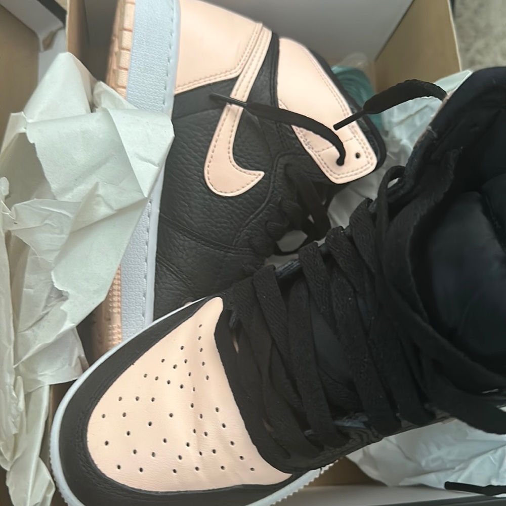 Jordan 1 Retro High Black Crimson Tint.